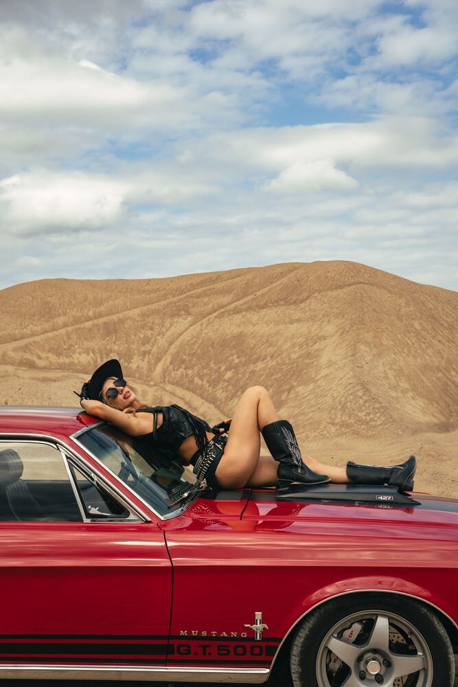 Desert Cowgirl (6)