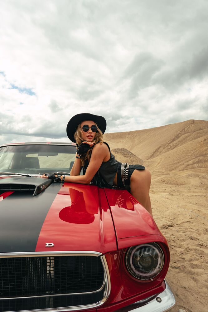 Desert Cowgirl (10)