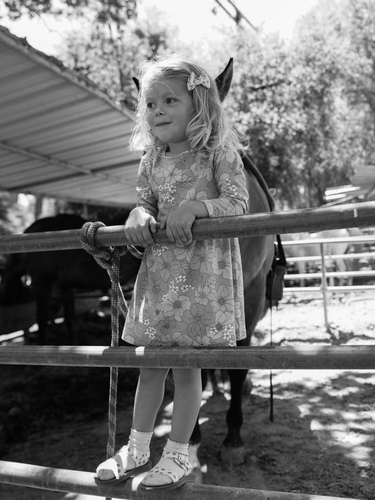 Carefree childhood (3)