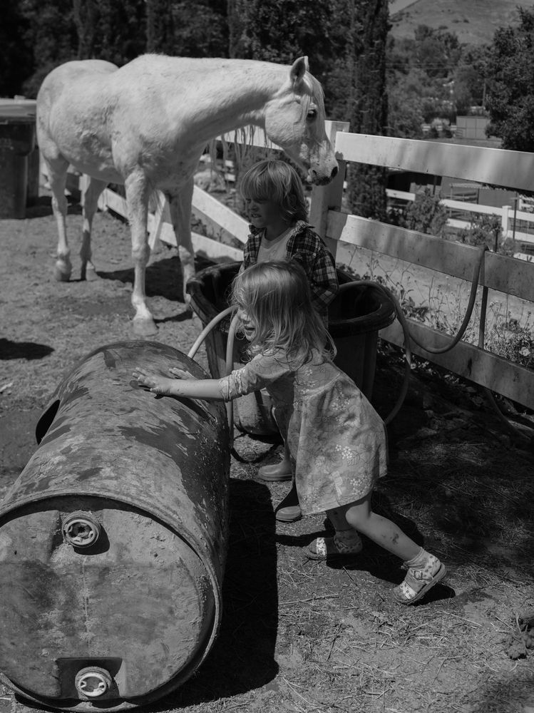 Carefree childhood (11)