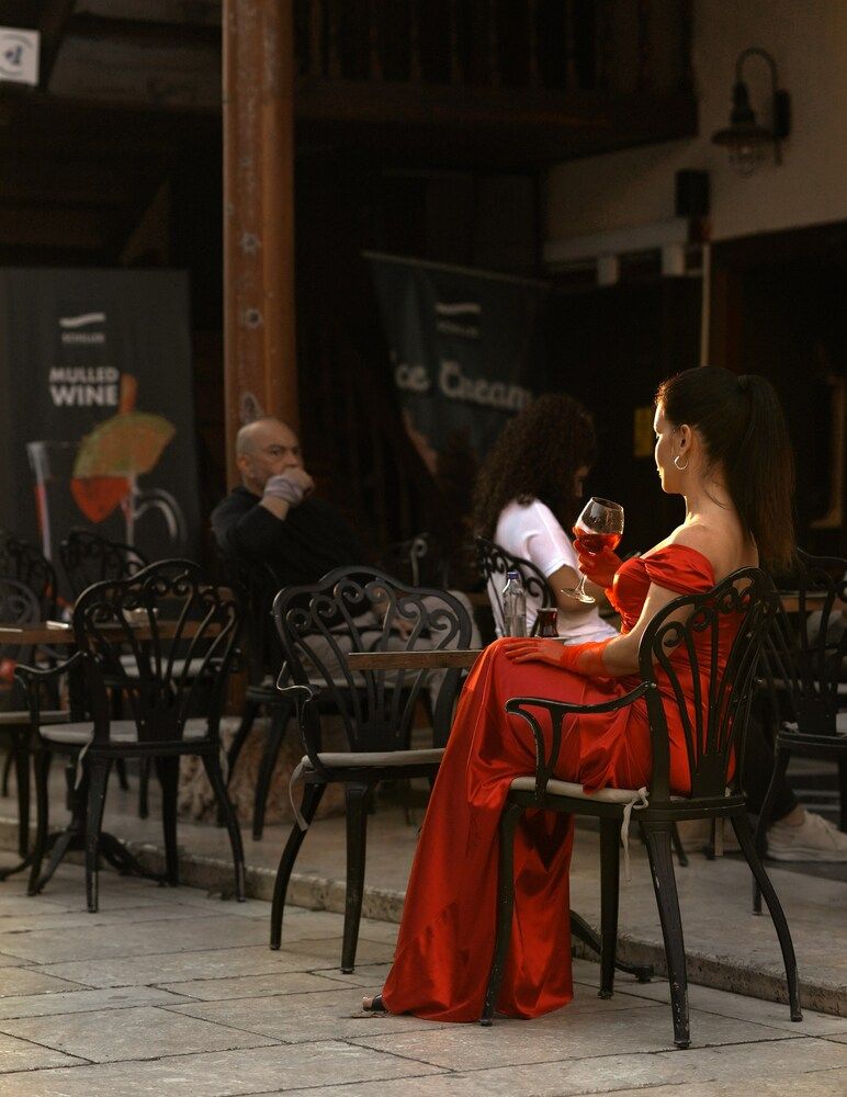 Lady in Kaleici (4)