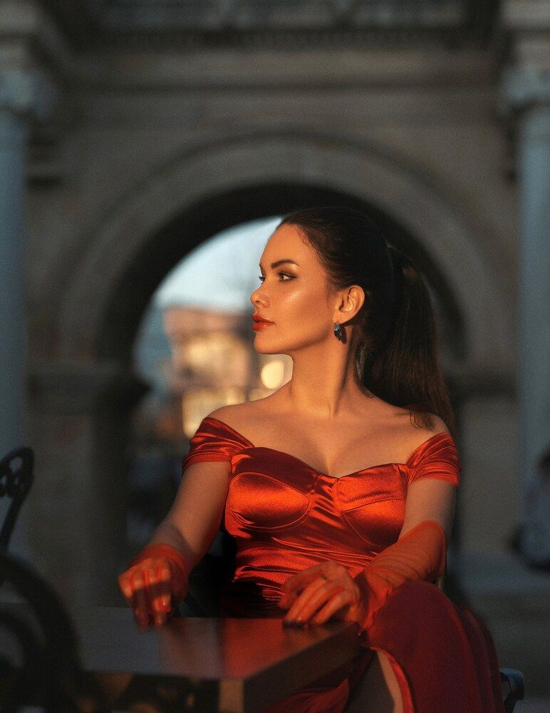 Lady in Kaleici (5)