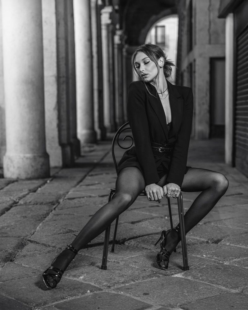 Shadows of Elegance (10)