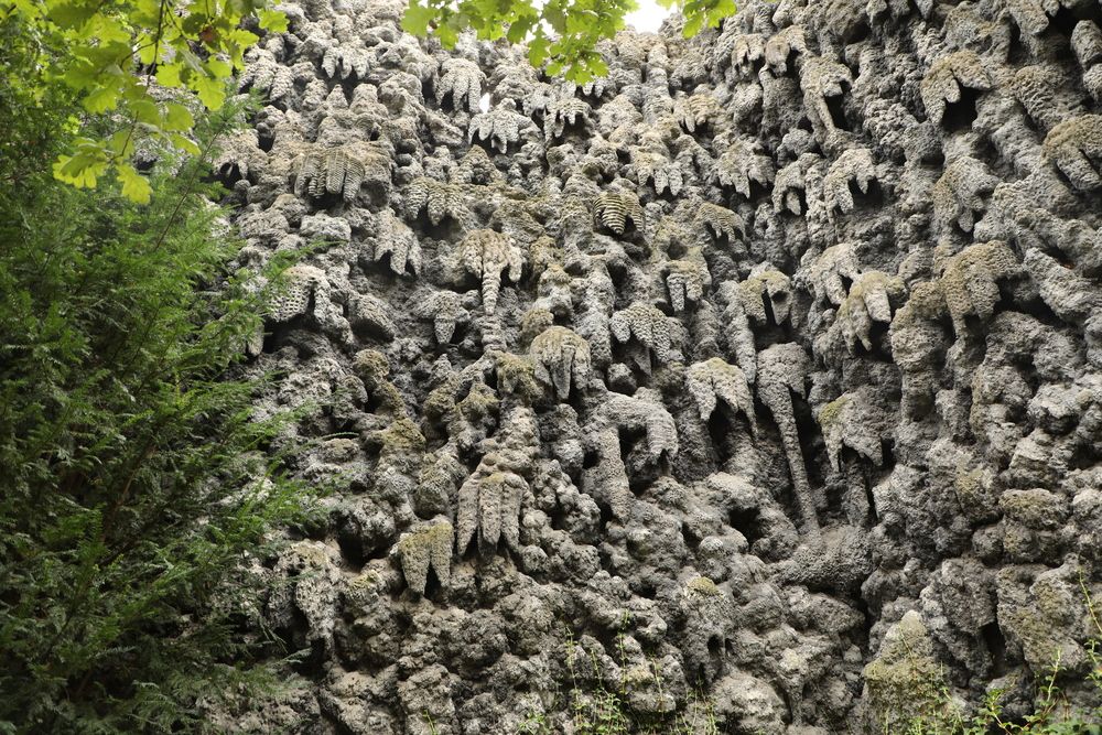 https://www.tripadvisor.ru/LocationPhotoDirectLink-g274707-d313664-i322238933-Wallenstein_Palace_Gardens-Prague_Bohemia.html (11)