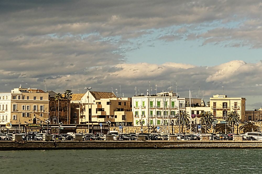 Colori in mare e cielo. (11)