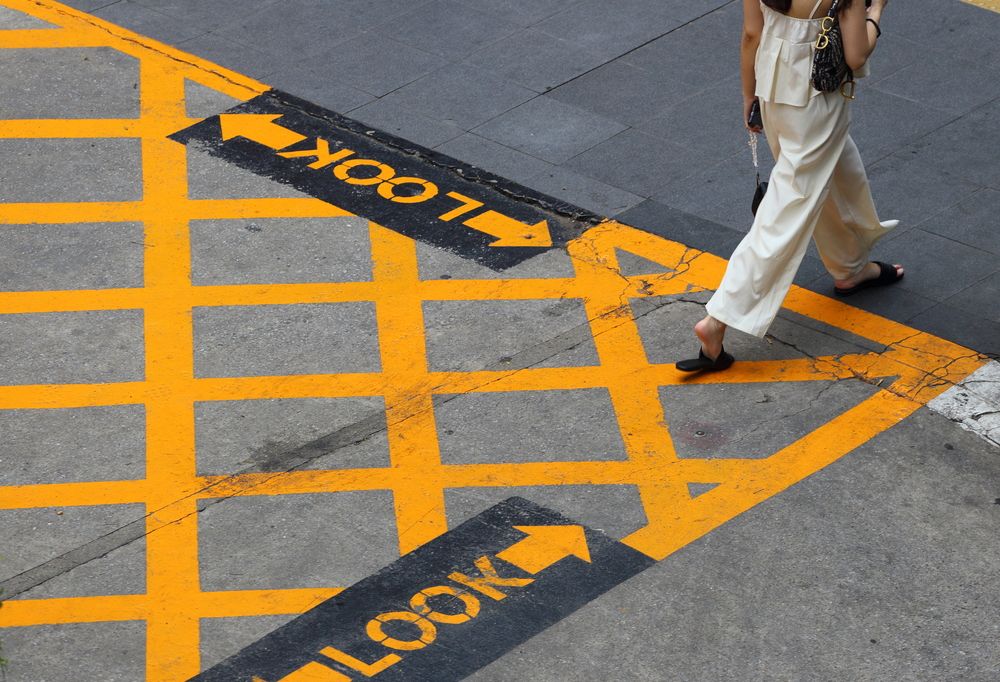 Lines and signs (2)