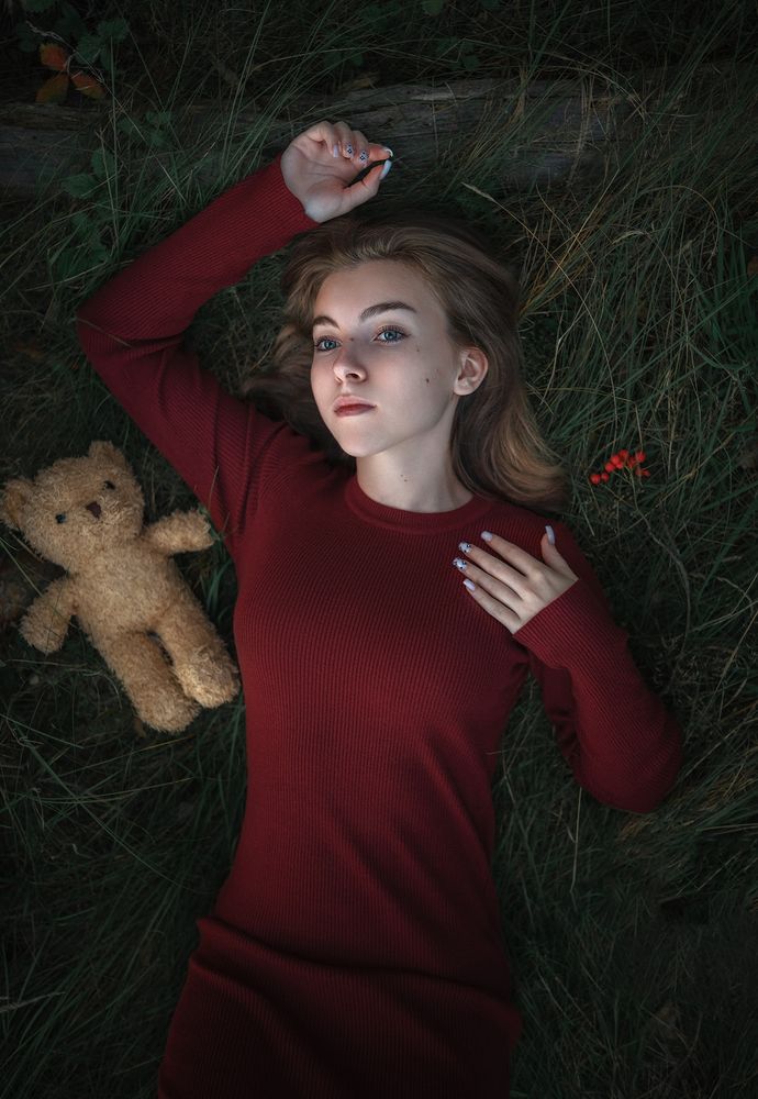 Red Solitude (7)