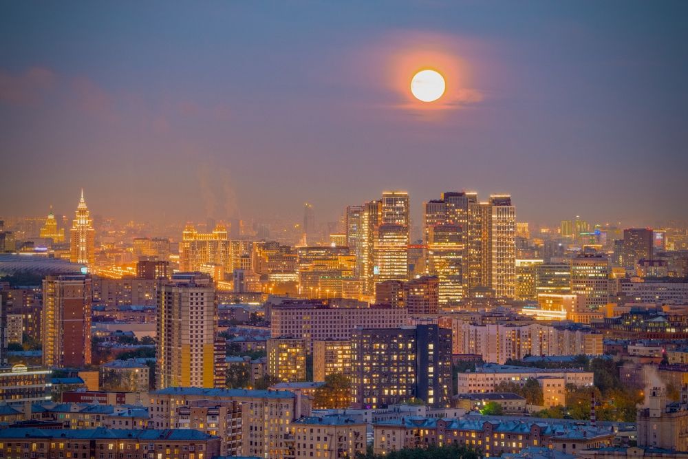 Луна в городе (10)