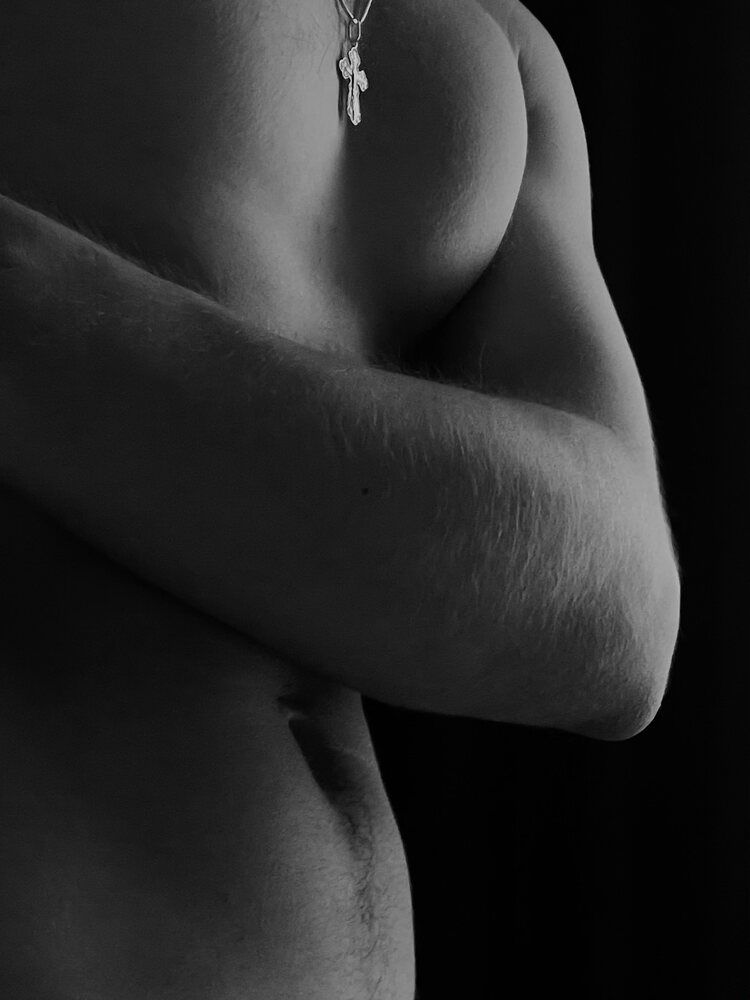 Sacrum (2)