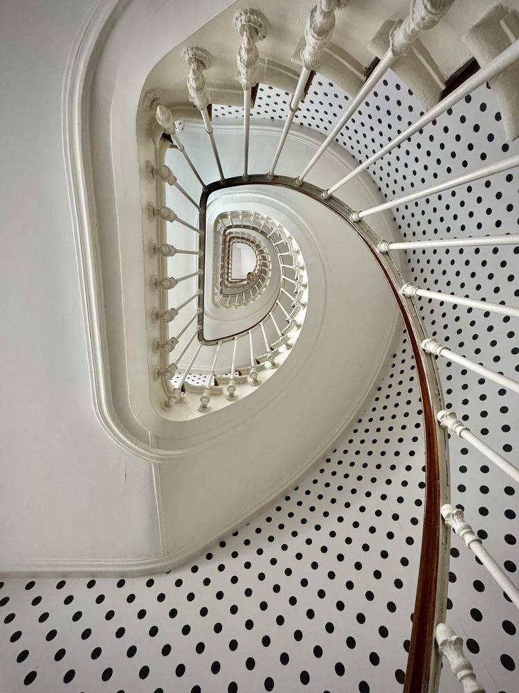 Dots Spiral in Paris (3)