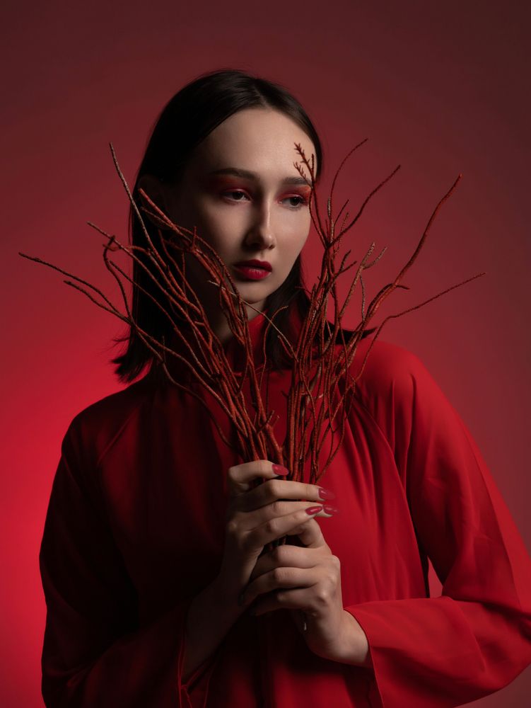 Lady in red (2)