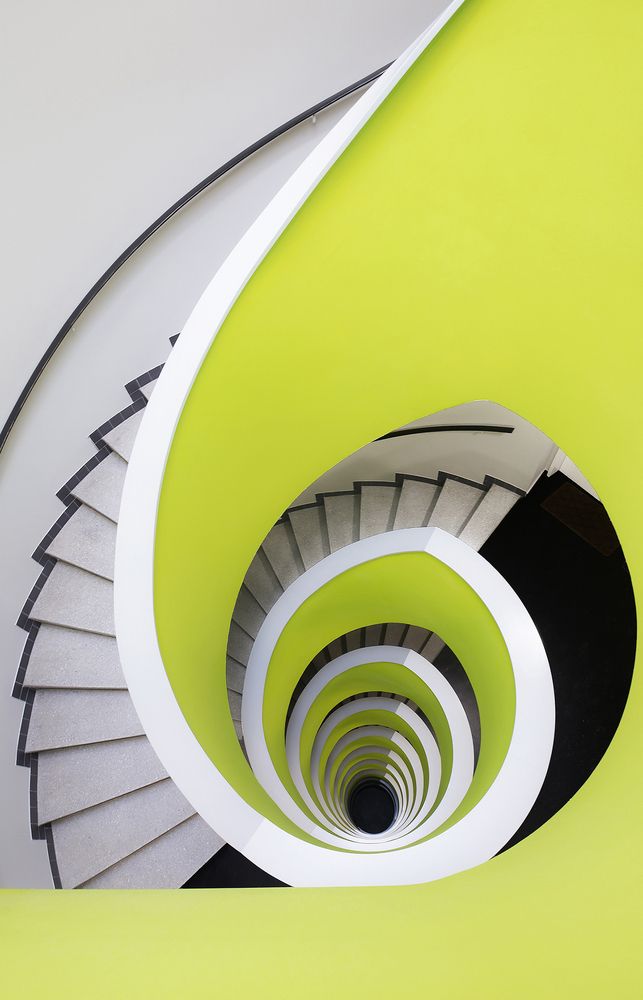 Looking for the best staircase (2)
