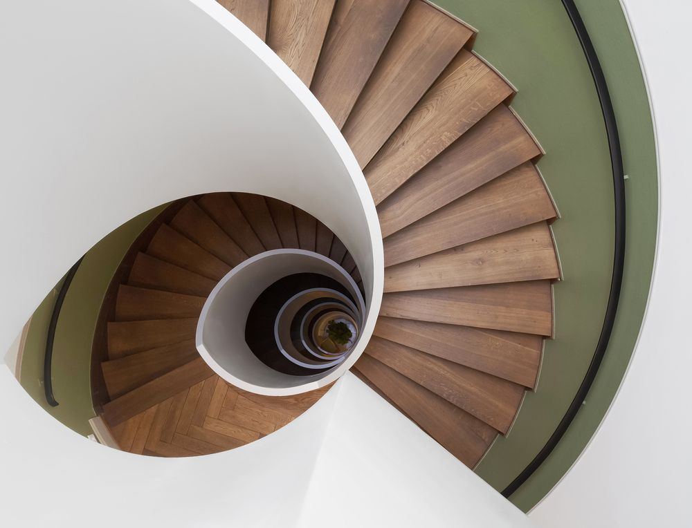 Looking for the best staircase (8)