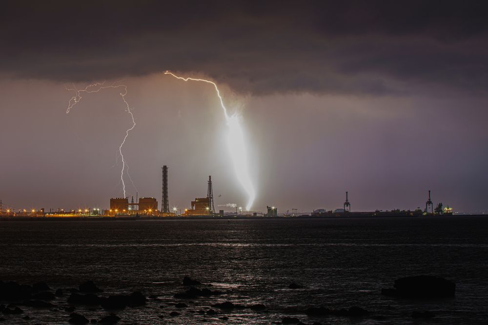 Electric Atmosphere (3)