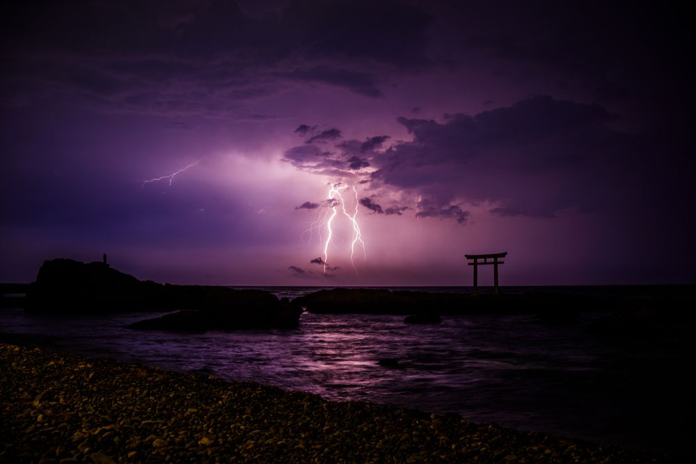 Electric Atmosphere (4)