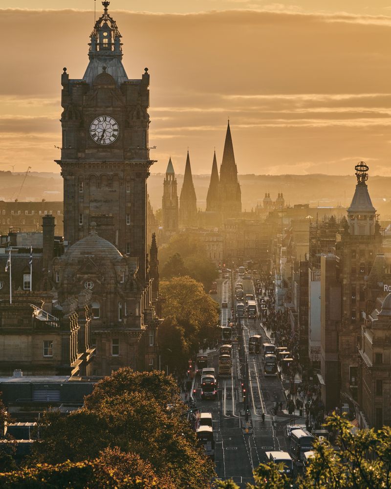 The Last Light of Edinburgh (3)