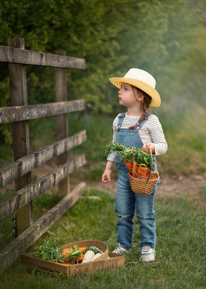 Easter carrot anyone? (3)