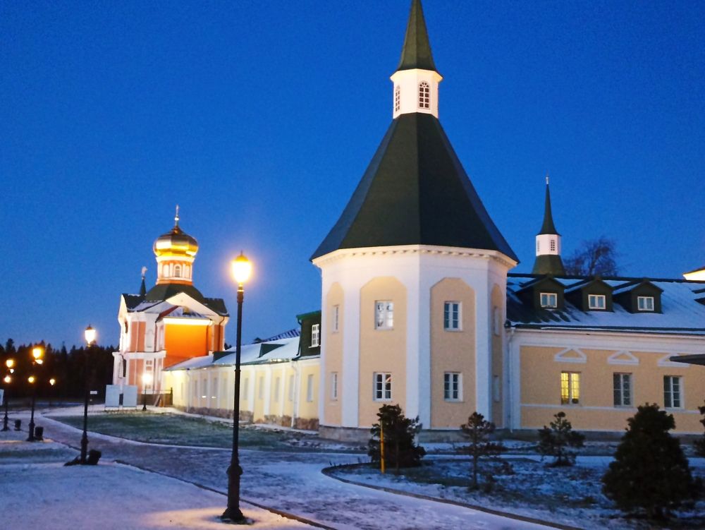 Валдай. Иверский монастырь. (9)