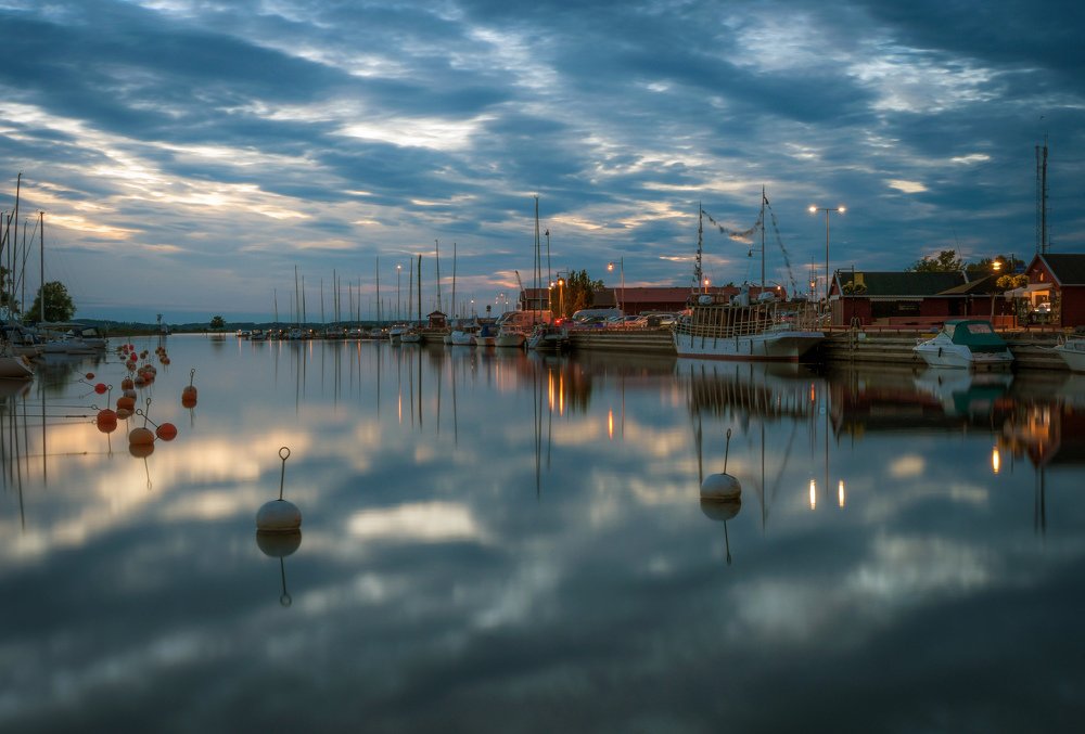 Mariestad harbor boats summer 2020