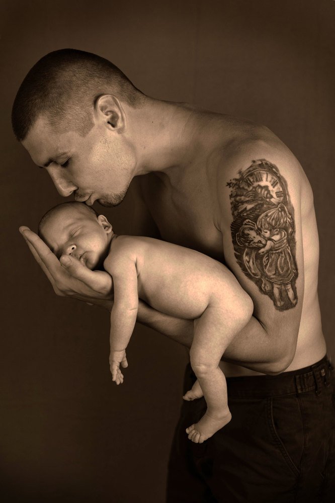 В руках отца целая Вселенная