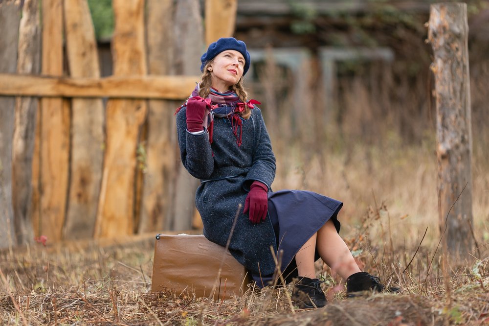 Мечтательная девушка.