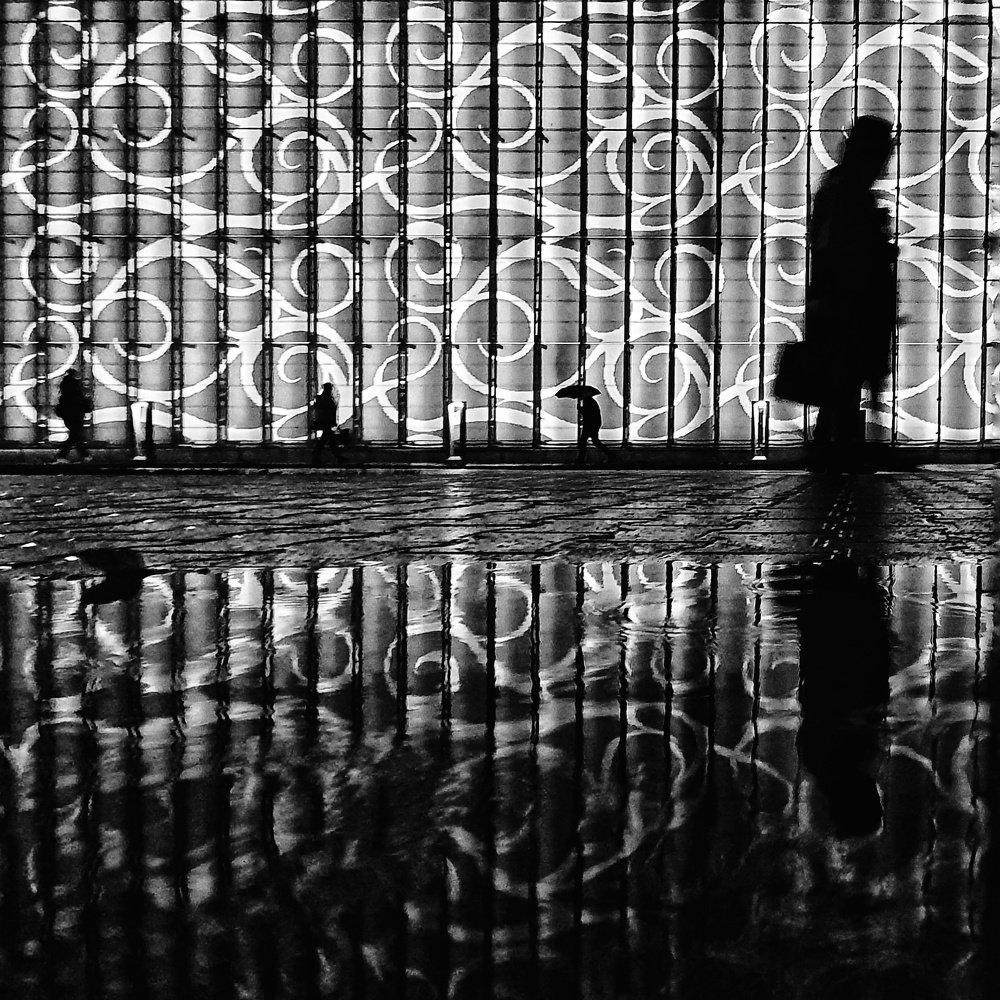 Photograph by Piotr Benklewski