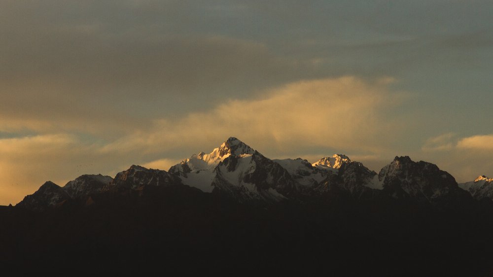 Пик Нурсултан (4376 м.) в разное время