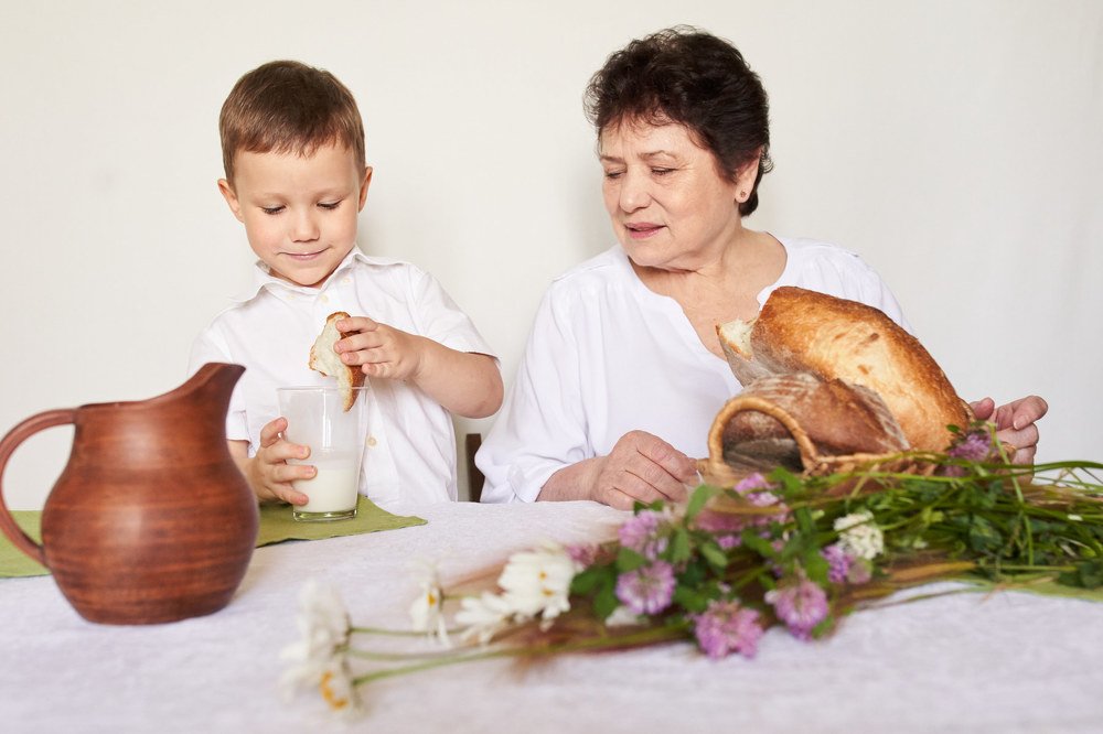 кому молочка)