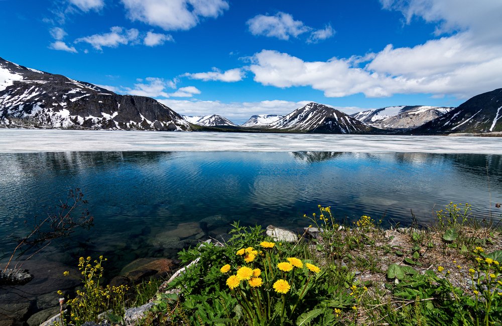 Озеро Большой Вудъявр