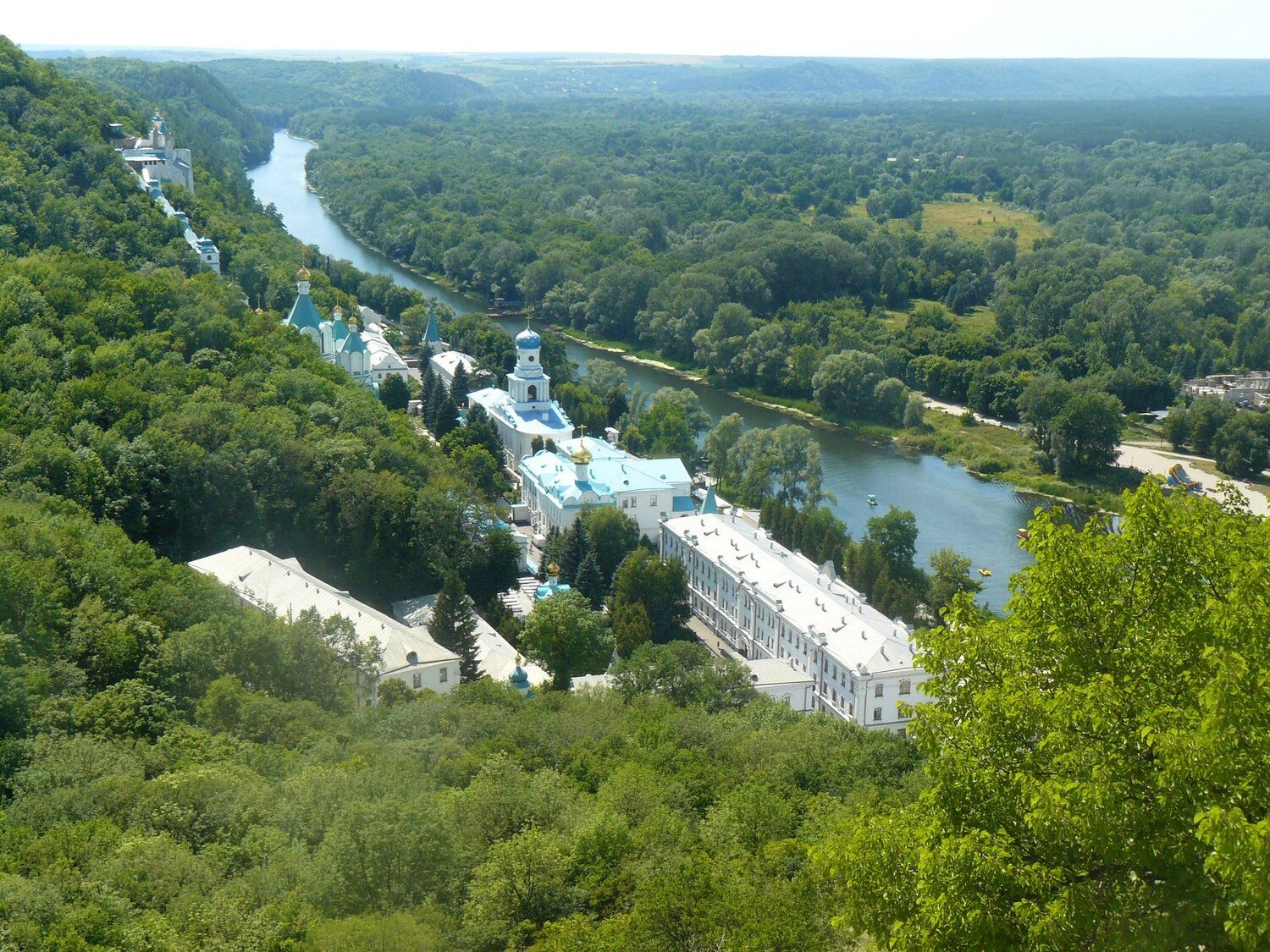 Славяногорський монастырь