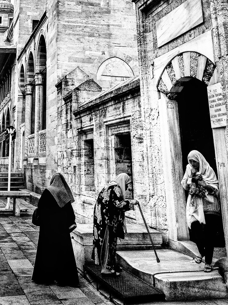 Photograph by Irina Karabulut