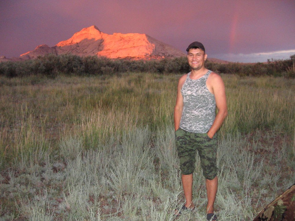 Настроение боевое! Перед грозой. В горах Казахстана.