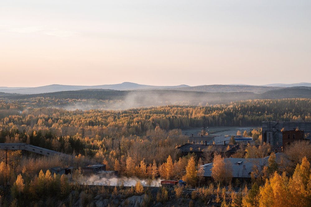 Тридцать метров вниз