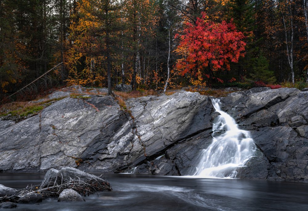 Нарядный водопад