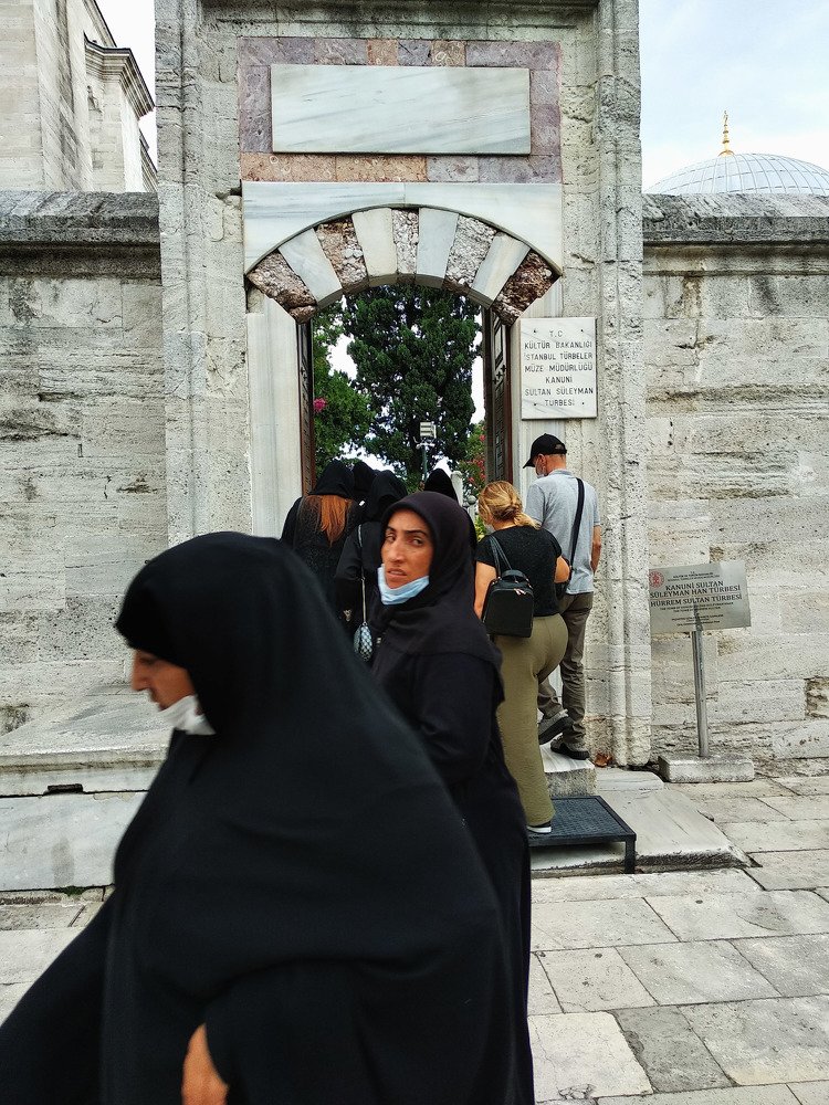 Photograph by Irina Karabulut