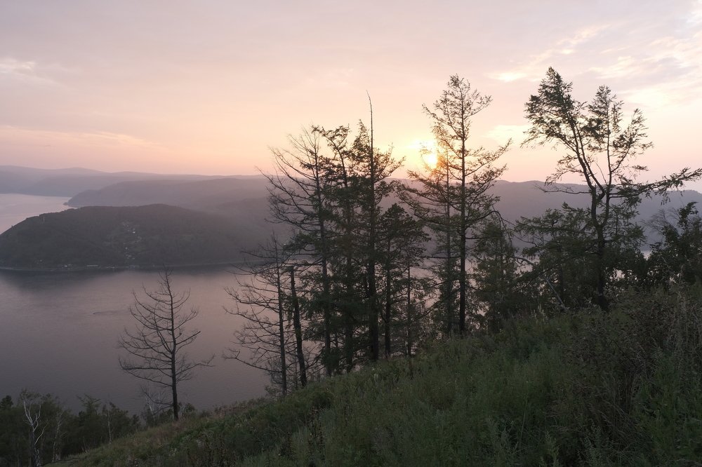 Закат на Байкале