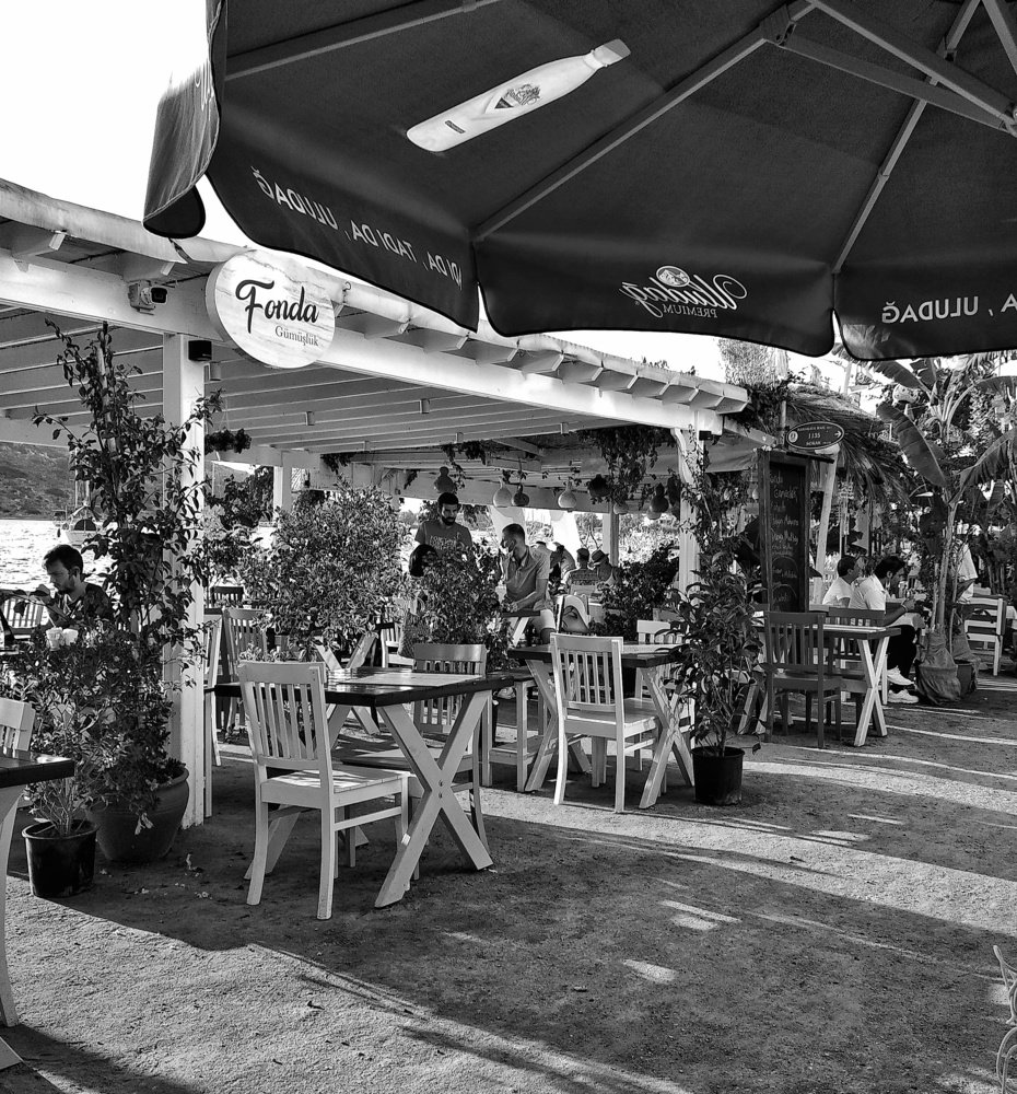 Photograph by Irina Karabulut