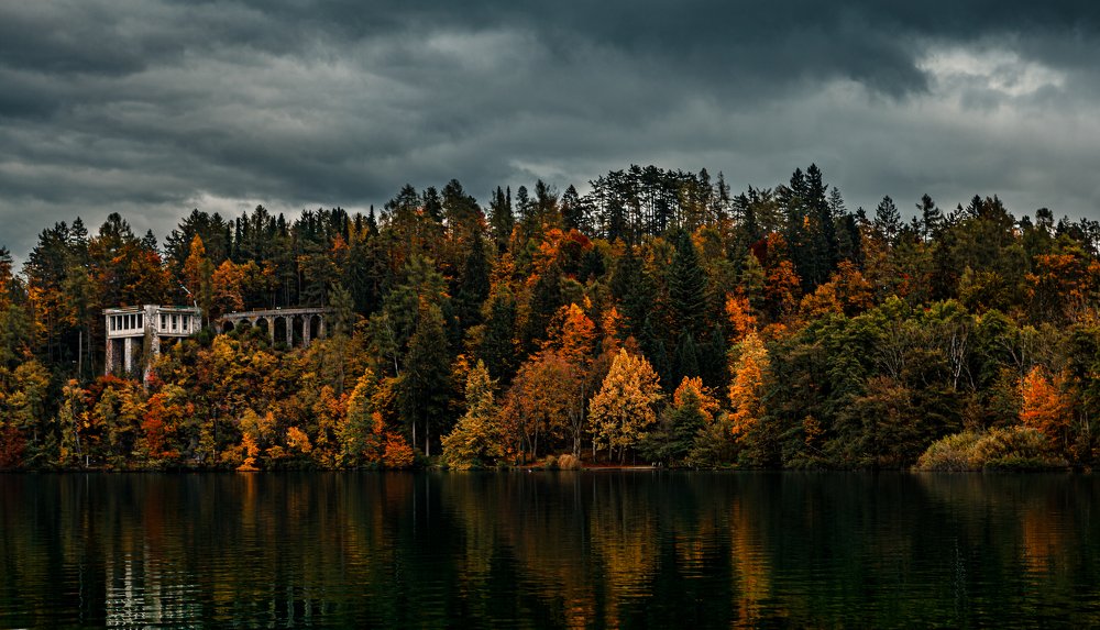 Photograph by Ernest Mazarekić