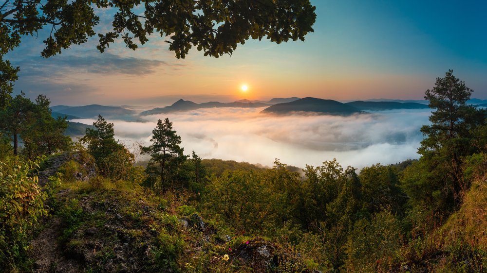 Mountain hill Holíš