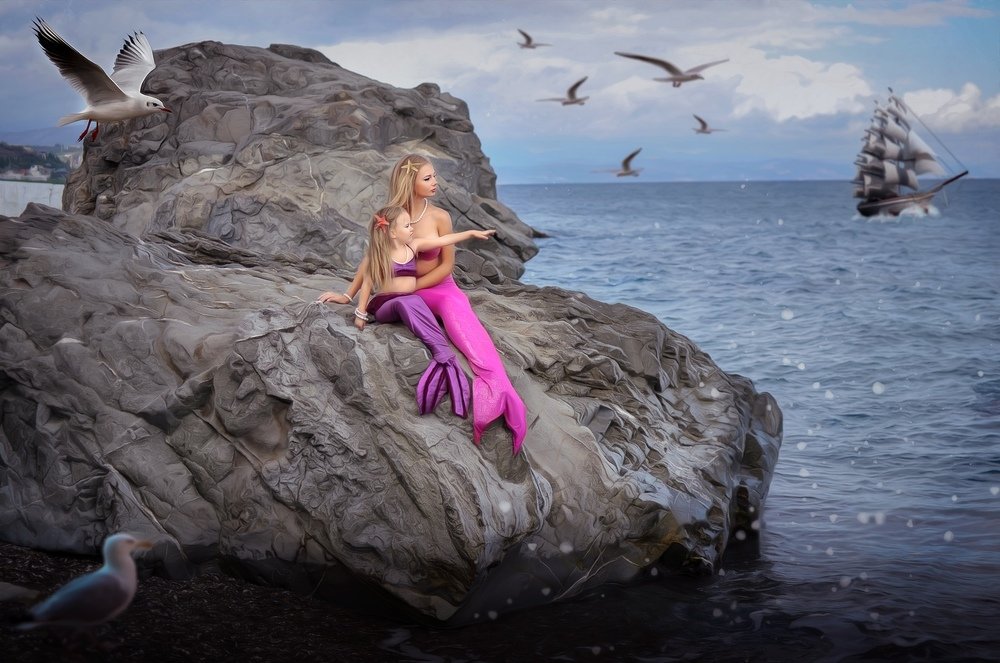 Photograph by Yulia Kineberg