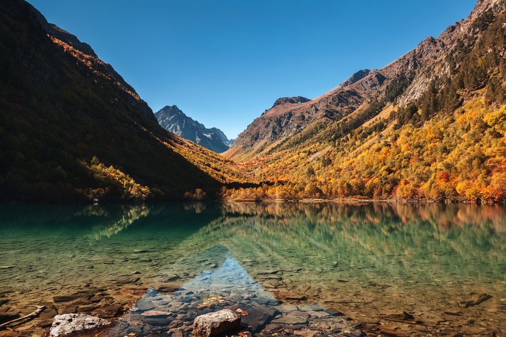 Осень на Бадукском озере