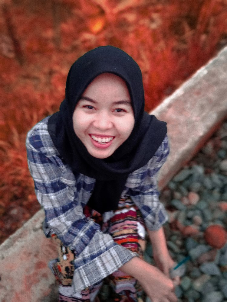 AN ASIAN GIRL IS A BEATIFUL