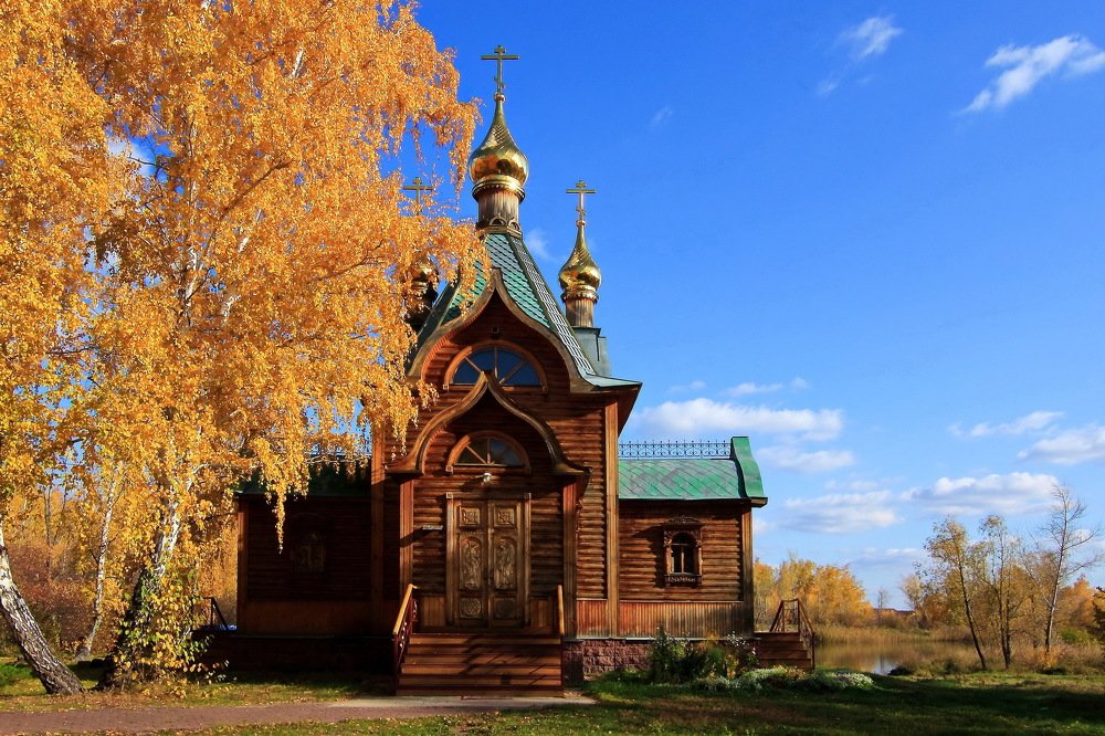 Осень в монастыре.