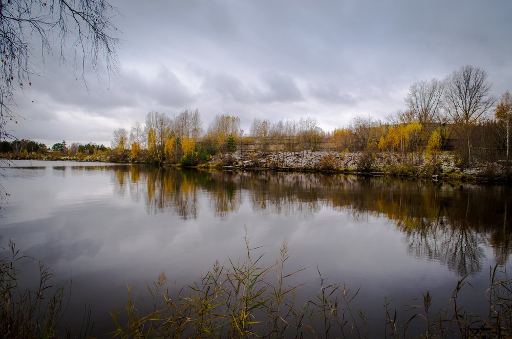 Дивной осени пора Есть прекрасное мгновенье ...