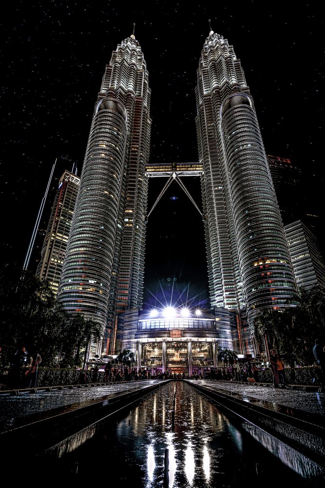 Photograph by Klaus Tesching