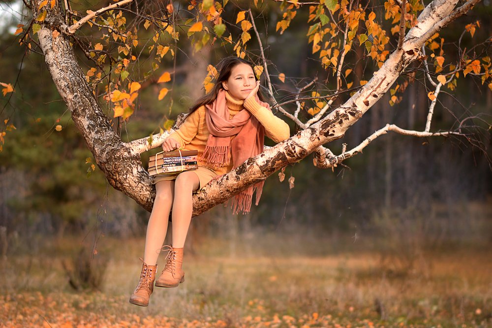 Девочка на березе