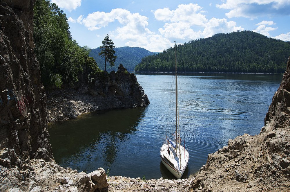 В тихой гавани.