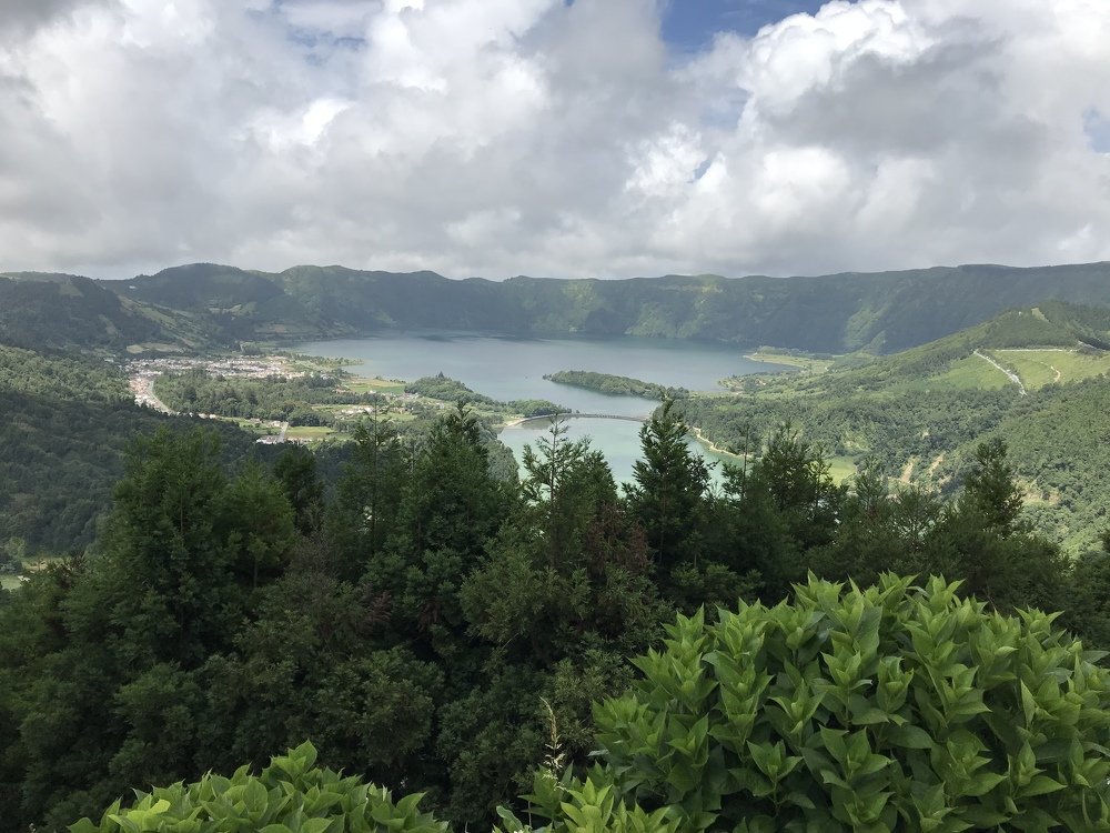 На райских островах