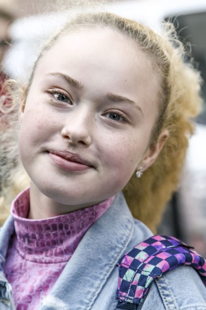 Незнакомка.