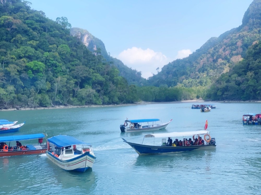 Photograph by MUHAMMAD FIKRI BIN KASSIM Muhammad